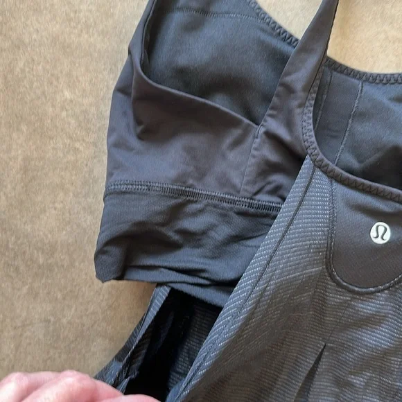 Lululemon No Limits tank - Picture 7 of 10